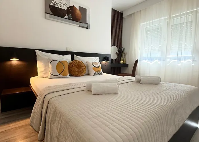 Extraordinary Amna With 4 Bedroom And Pool! Appartement Buje