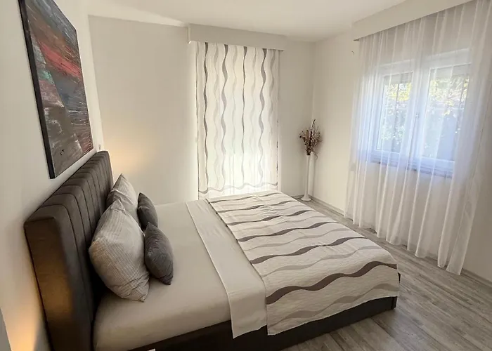 Extraordinary Amna With 4 Bedroom And Pool!