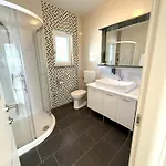 Extraordinary Amna With 4 Bedroom And Pool! Lägenhet Buje
