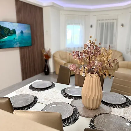 Extraordinary Amna With 4 Bedroom And Pool! * Buje