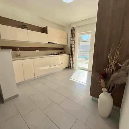Extraordinary Amna With 4 Bedroom And Pool! *